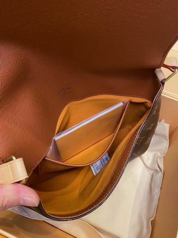 Musette Tango M51257 25x18x2.5cm gf (9)