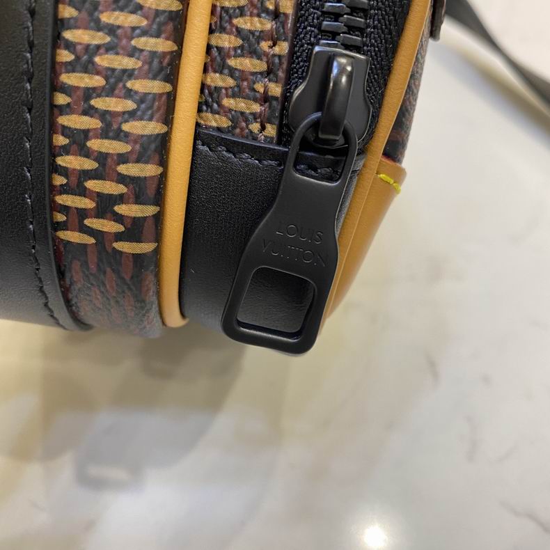 N40379 17x21x6 cm gf (6)