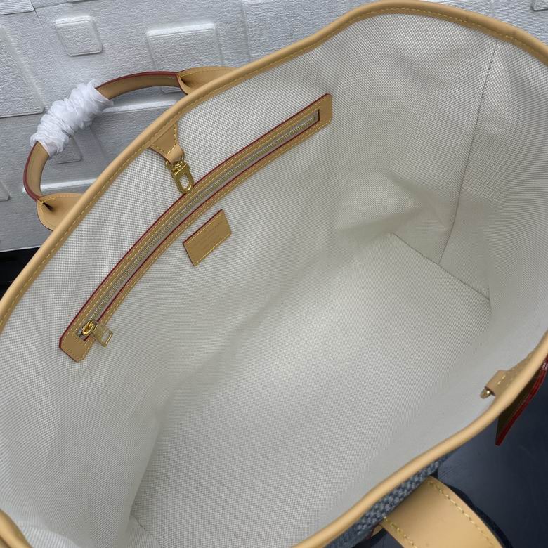 N40702 43X34X17.5cm YG 7