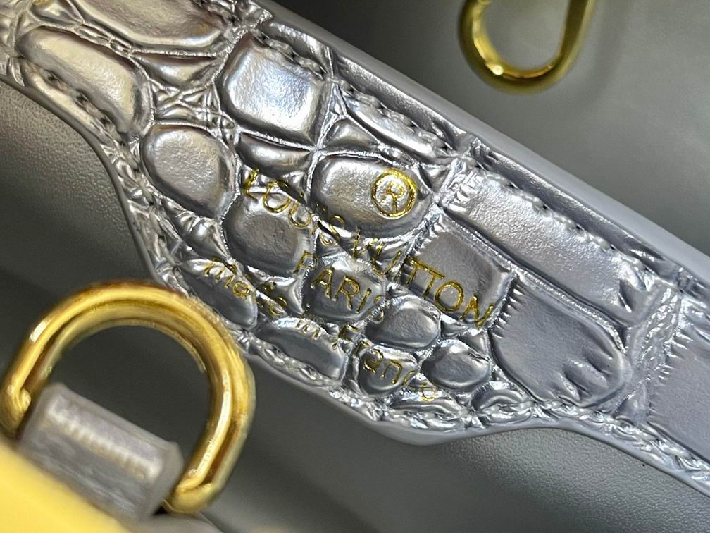 N92173复古银色鳄鱼纹27x18x9cm cs (8)