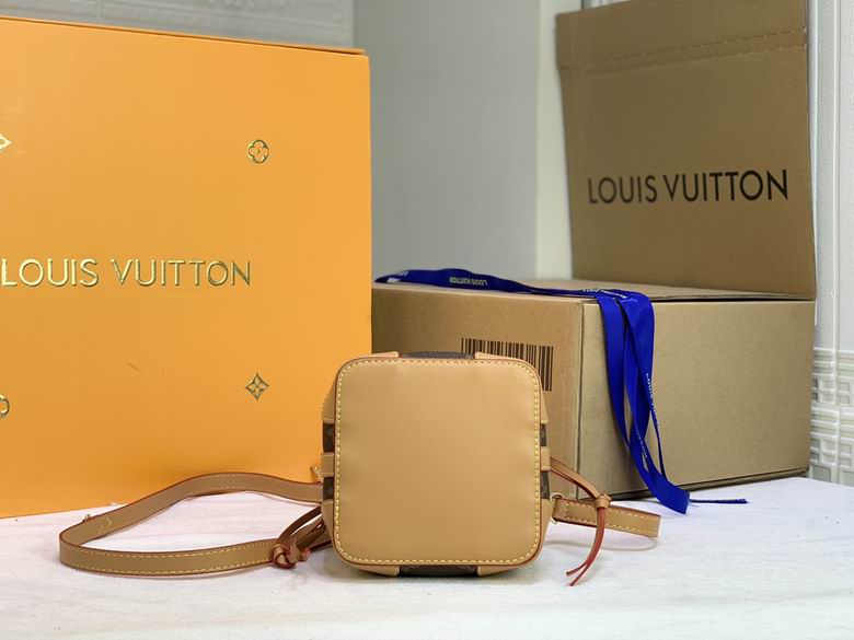 Neo Purse M57099 12X12X12 ss (3)