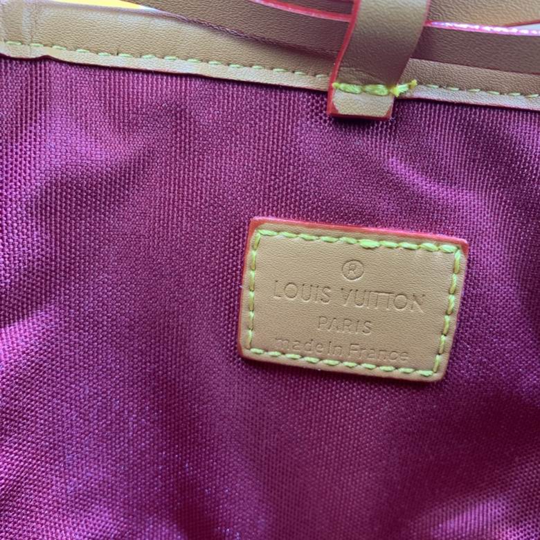 Neo Purse M57099 12X12X12 ss (8)