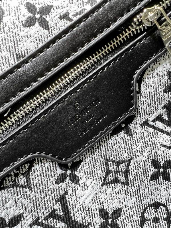 Neverfull M21465 31x28x14cm ss (5)