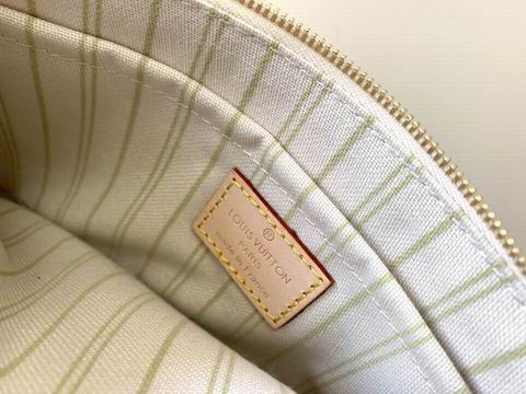 Neverfull M41605 32x29x17 BC (8)