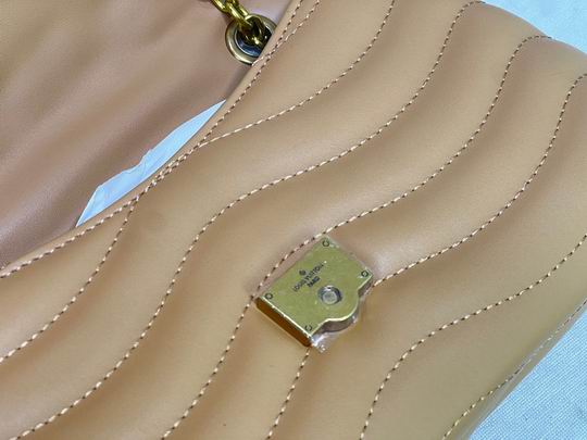 New Wave 24x14x9cm cs (7)