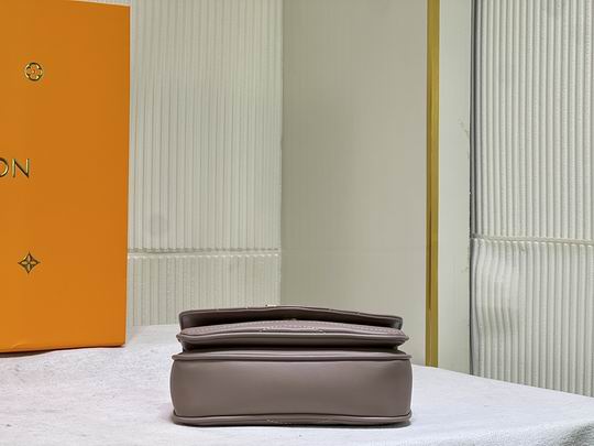 New Wave M20687 21x12x9cm cs (22)