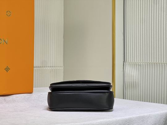 New Wave M20687 21x12x9cm cs (5)