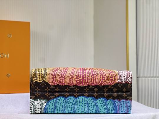 OnTheGo M44571 41x34x19cm ss (2)