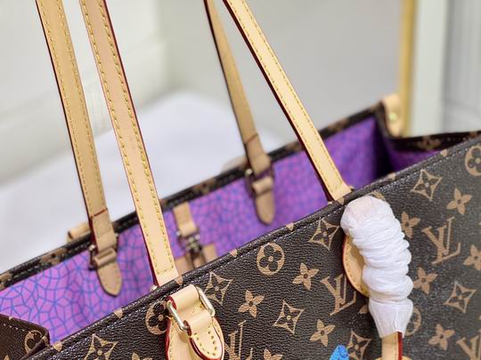 OnTheGo M44571 41x34x19cm ss (6)