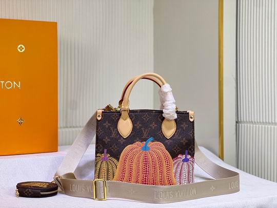 OnTheGo M45654 25x19x11.5cm ss (1)