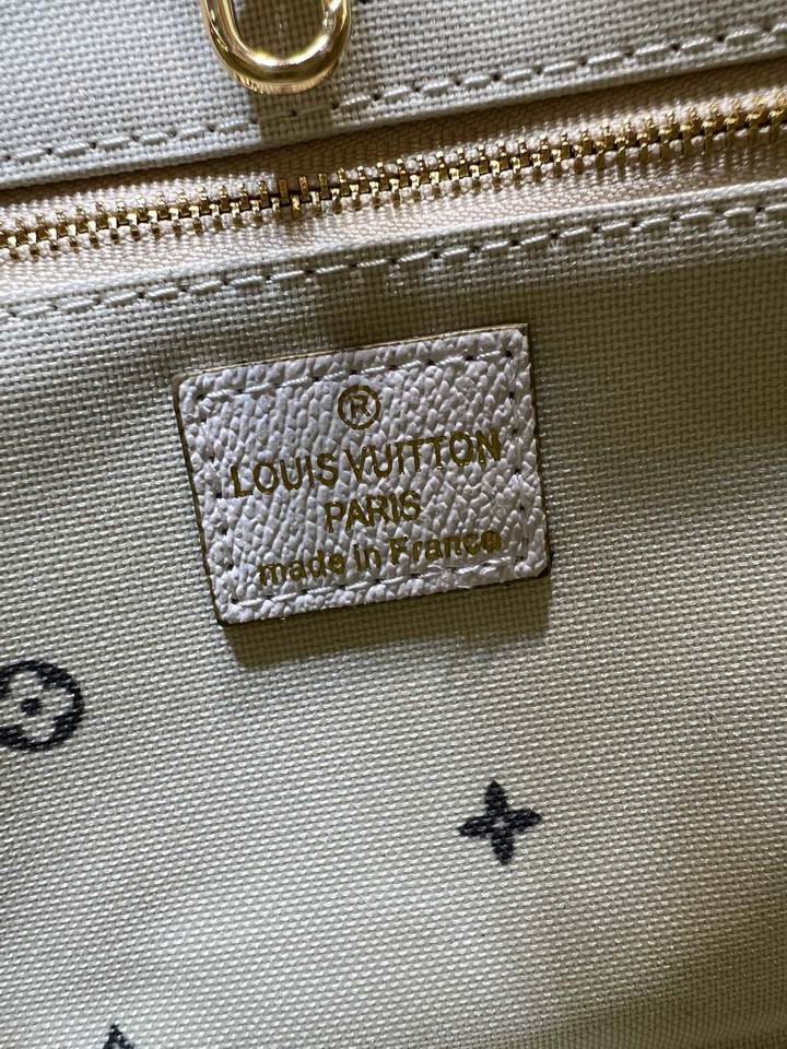 OnTheGo M59856 S25x19x11.5cm cs1 (11)