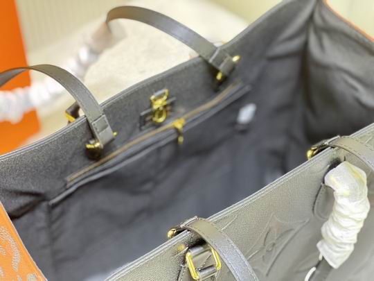 OnTheGo m45373 m45719 41cm cs (8)