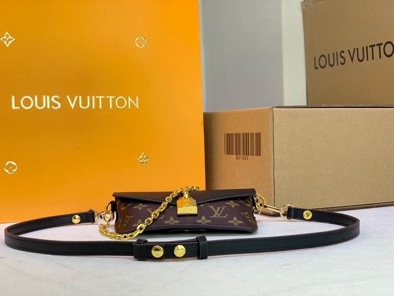 Padlock on Strap M80472 19X11X3 ss (12)