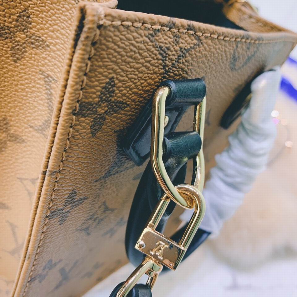 Petit Sac Plat M69846 ss (25)