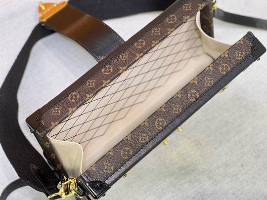 Petite Malle M46120 27x12x6.5cm cs (9)