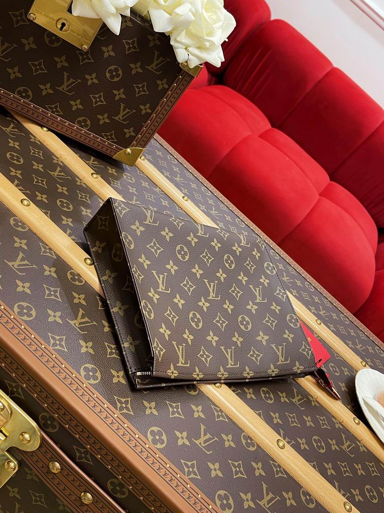 Poche Toilette M47542 26x20x5cm gf (6)