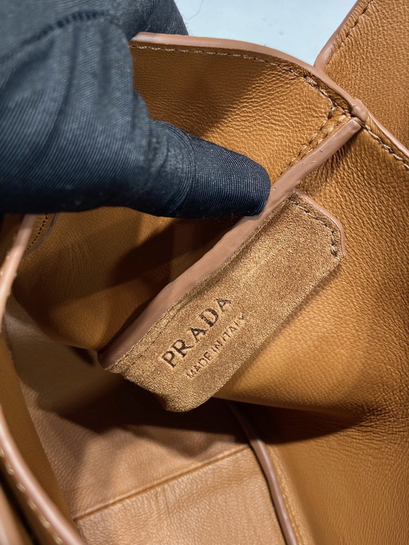 Prada 1BA349 18x16x10cm AP_11