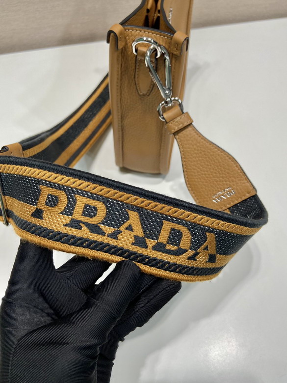 Prada 1BH191 19x20x6cm AP_9