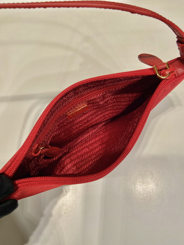 Prada 1NI545 24x14cm AP1_8