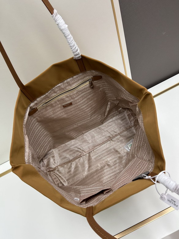 Prada 290516 51x34x15cm jj2_7