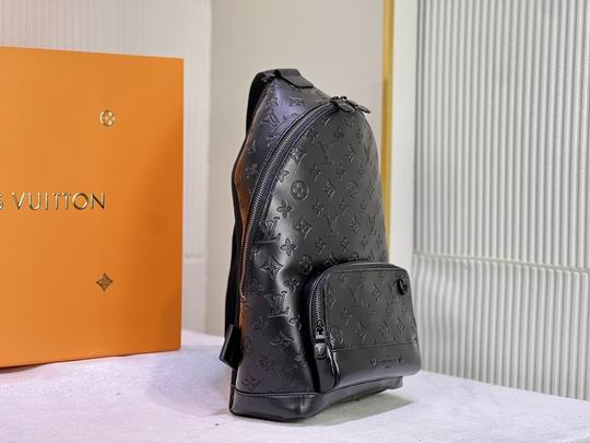 Racer M46107 24x42x12cm cs (2)