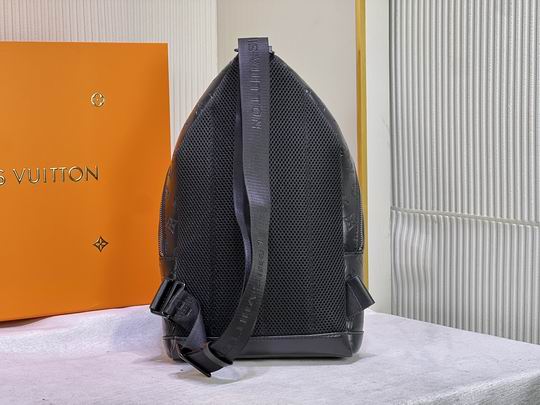 Racer M46107 24x42x12cm cs (3)