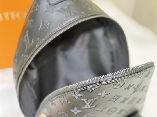 Racer M46107 24x42x12cm cs (9)