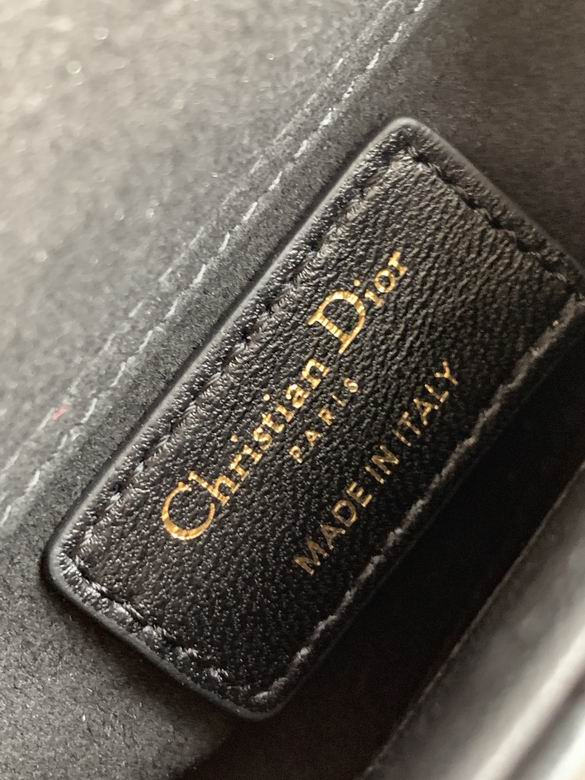 S0856ONGE_M900 12X10.2X5cm YG 8