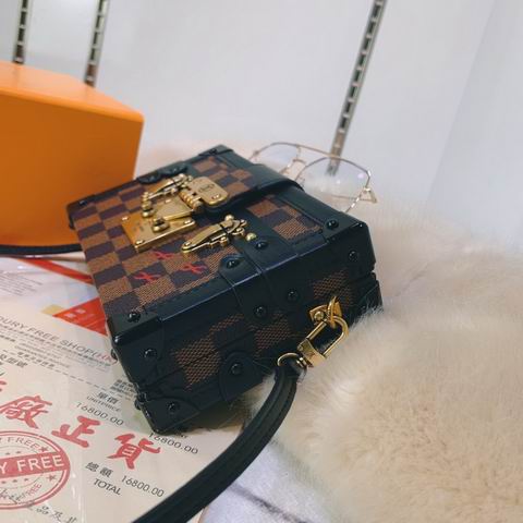 SS 86286 N41003 (29)