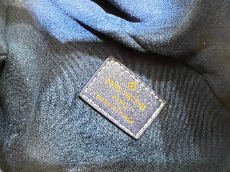 Square bag M59611 16x16x16 cm cs (8)