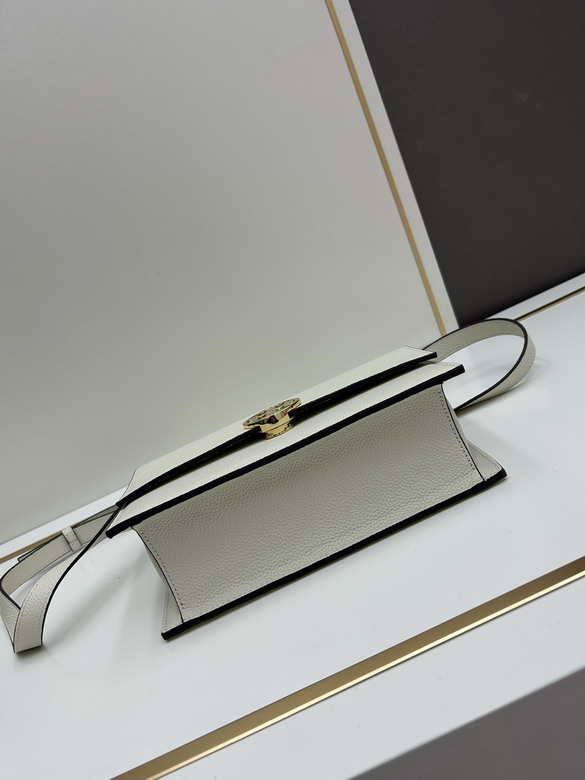 Tory miller 24x9 5x6cm jj3_5