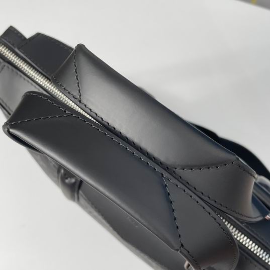 Tote Explorer M40567 33x35x8cm gf (5)