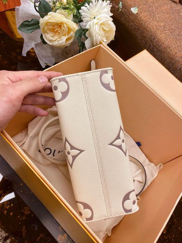 Tote M45654 25X19X11.5cm YG 3colour (8)