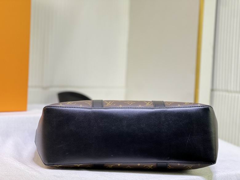 Tote M45734 37x29x13cm ss (14)