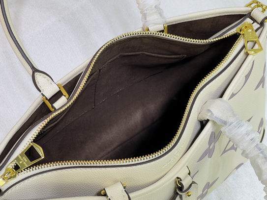 Trianon M46487 36x22x9cm ss1 (9)