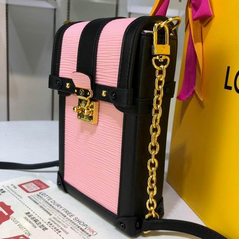 Trunk Vertical M63913 wq (14)