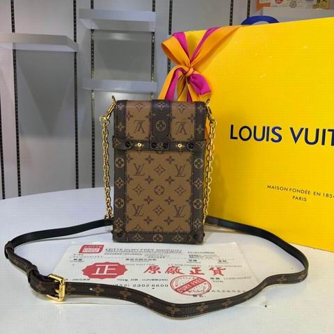 Trunk Vertical M63913 wq (19)