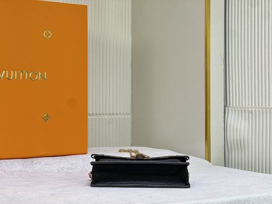 Vavin N60221 19x12.5x4cm cs (24)