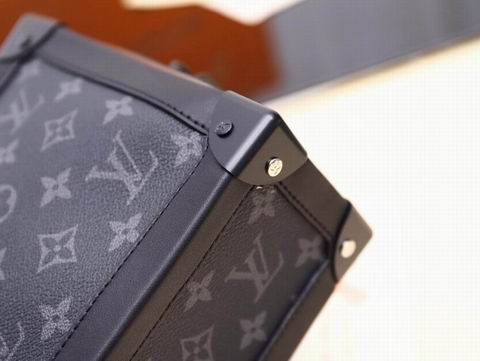 Virgil M44427 wq (3)