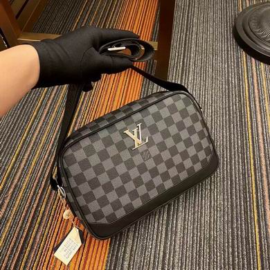 WM3557-3 26X17X8 (18)