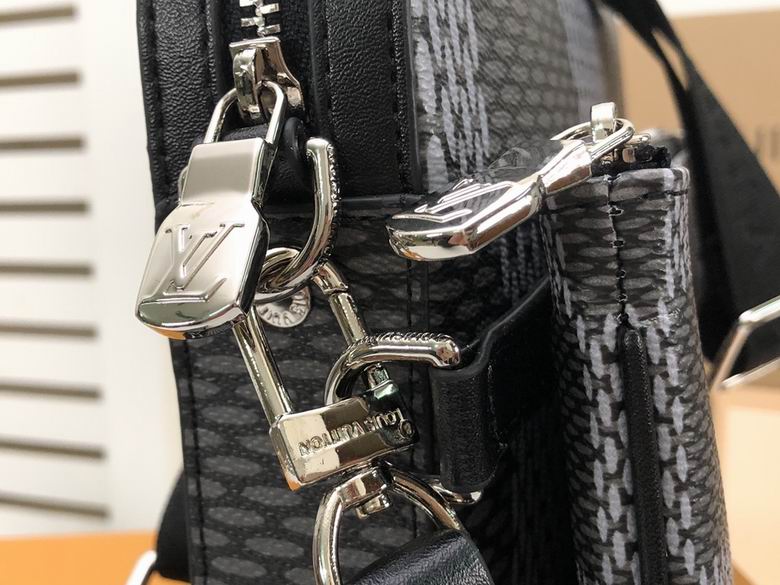 WMN50017 25X18X4 (18)