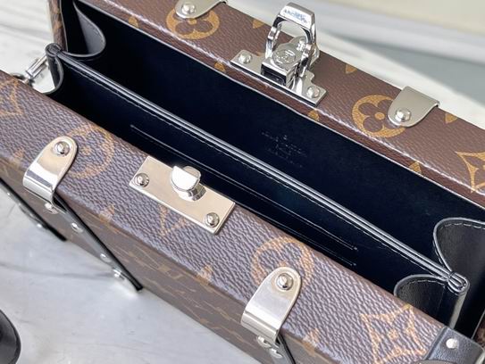 Wallet Trunk M20520 25x14x6cm gf (9)