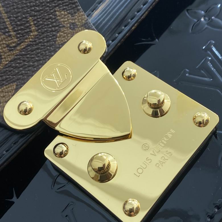 Wynwood M90516 21X14X9 AF (16)