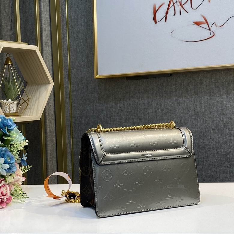 Wynwood M90516 21X14X9 AF (2)