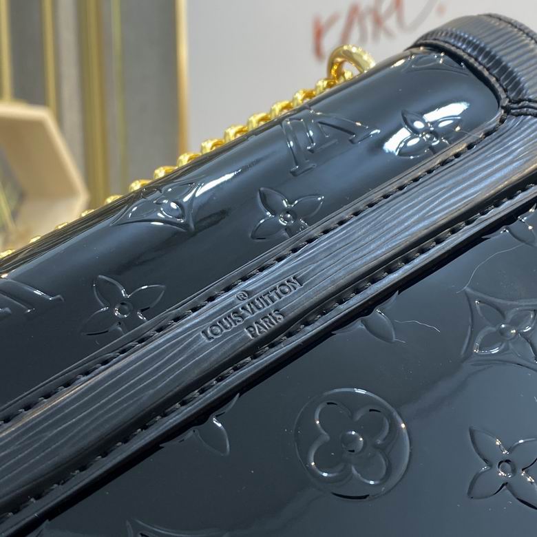 Wynwood M90516 21X14X9 AF (5)