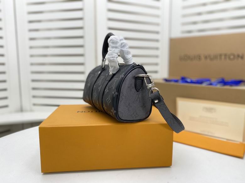 keepall xs M45947 21X12X9 wm (5)