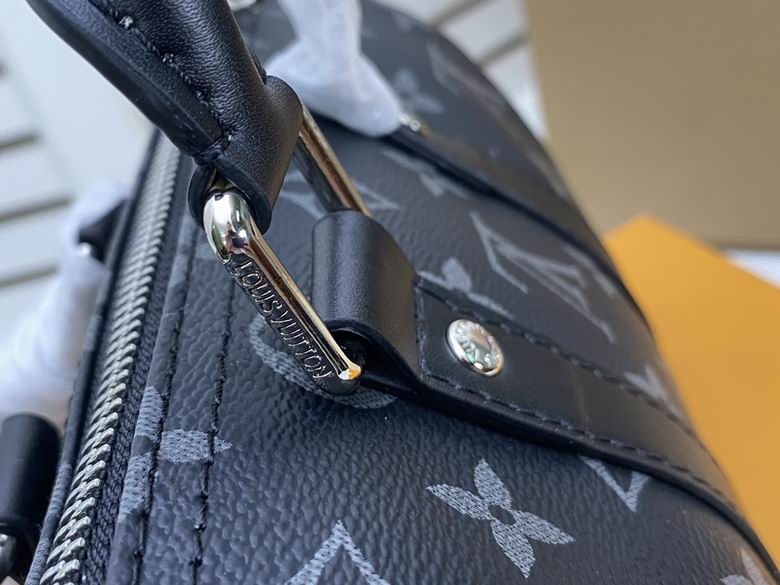 keepall xs M45947 21X12X9 wm (7)