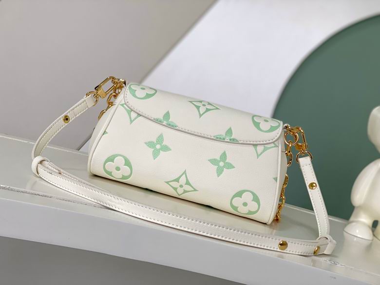 m46842 24X14X9cm XM (3)