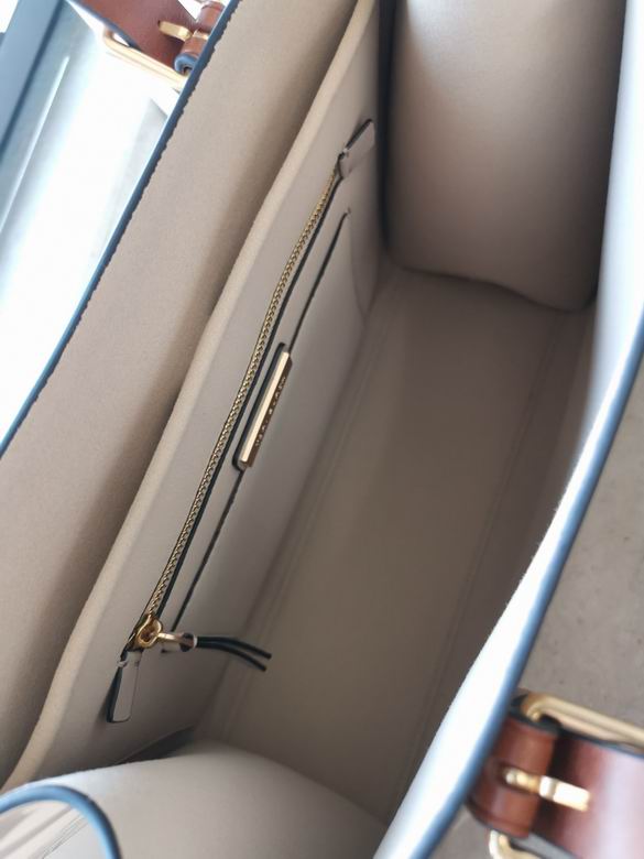 0016 25.2X32X13cm TB 2