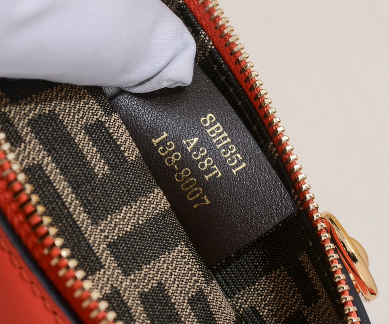 005 17X18X8cm WW 1 (8)